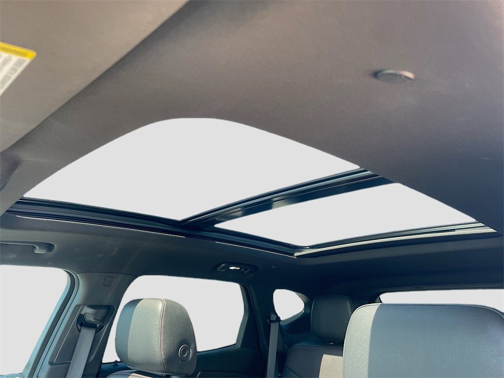 Used 2024 Chevrolet Blazer RS w/ Driver Confidence II Package image 20