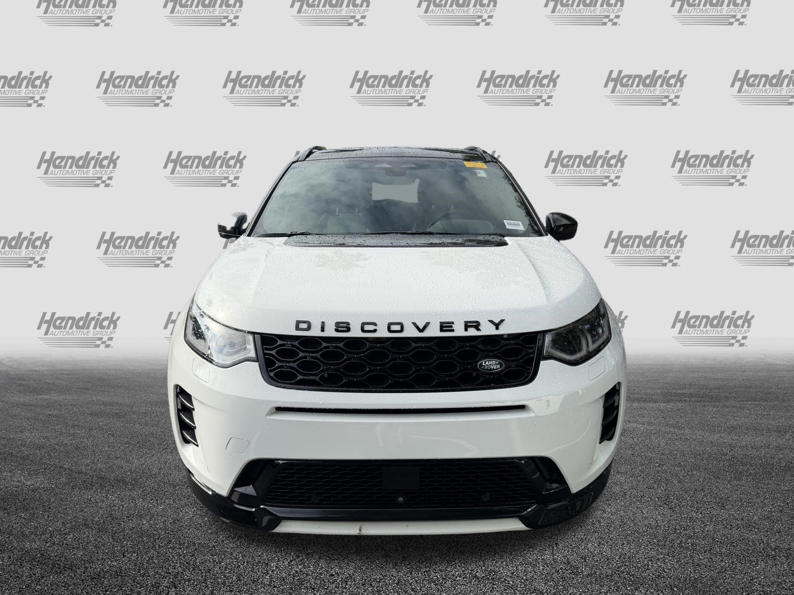 Used 2024 Land Rover Discovery Sport Dynamic SE AWD/4WD image 3