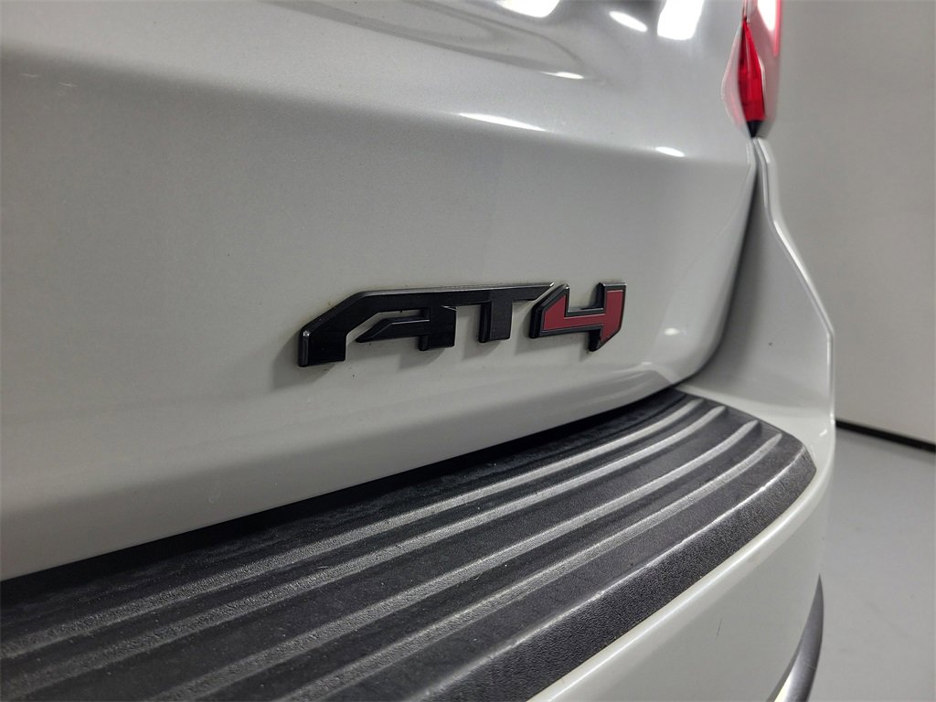Used 2023 GMC Yukon AT4 w/ AT4 Premium Plus Package image 5