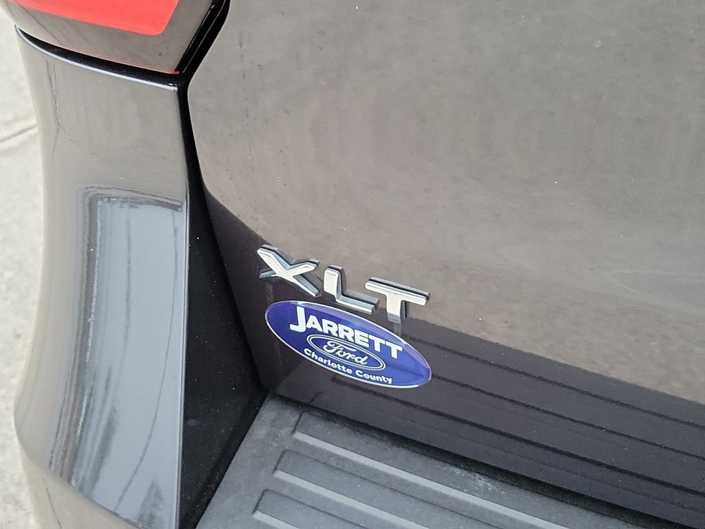 Used 2024 Ford Expedition Max XLT image 9