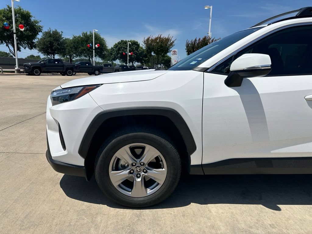Certified 2022 Toyota RAV4 XLE FWD image 2