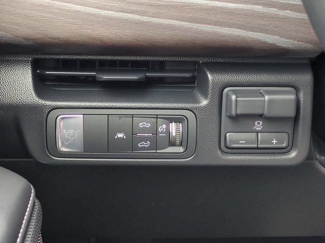 Certified 2026 GMC Sierra EV Denali AWD/4WD image 18