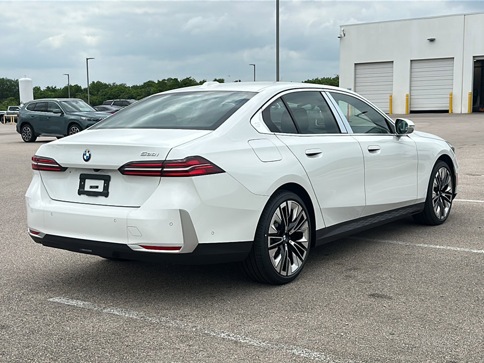 New 2026 BMW 530i w/ Premium Package RWD image 8