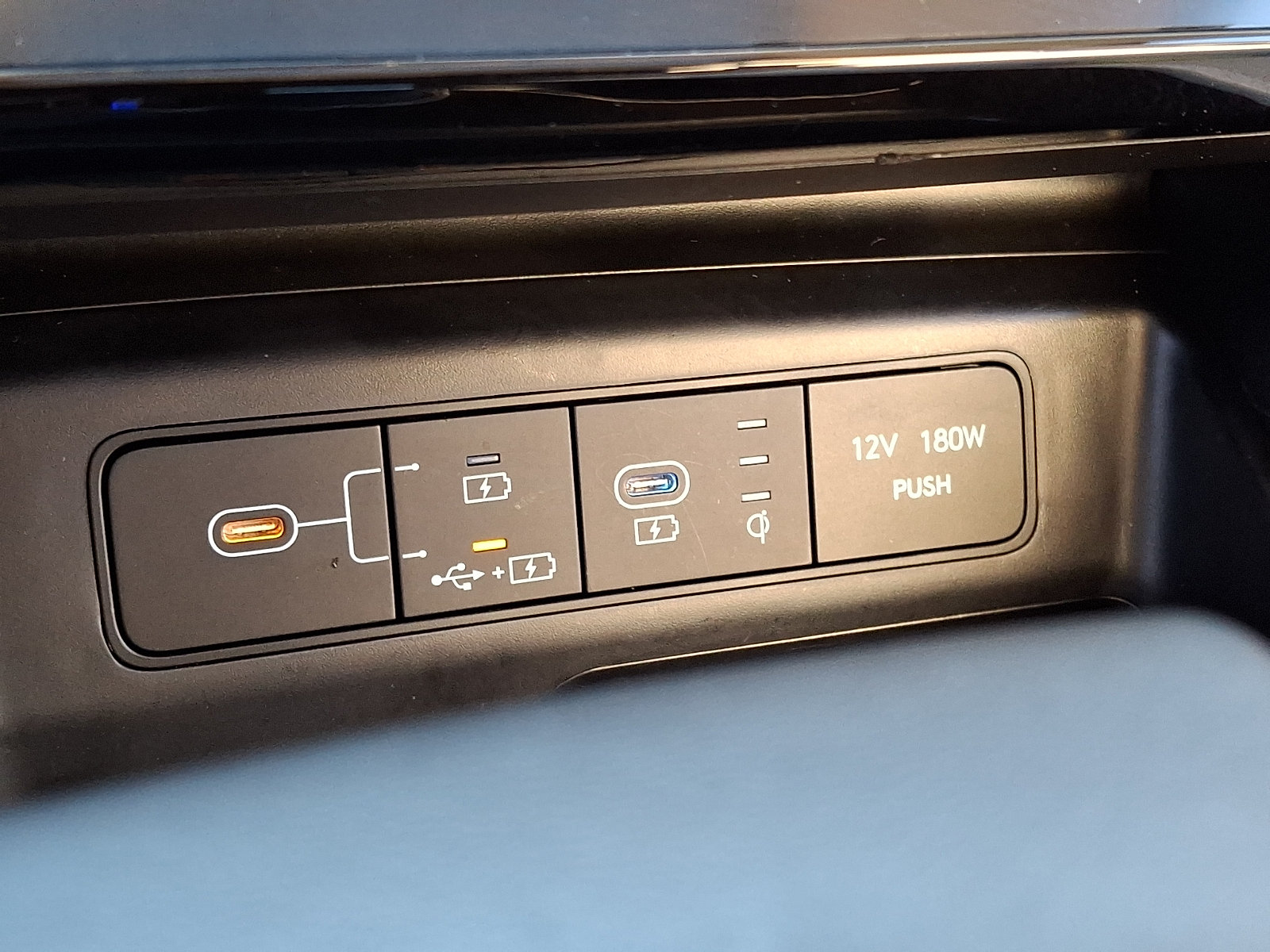 Certified 2025 Hyundai Tucson SEL FWD image 17