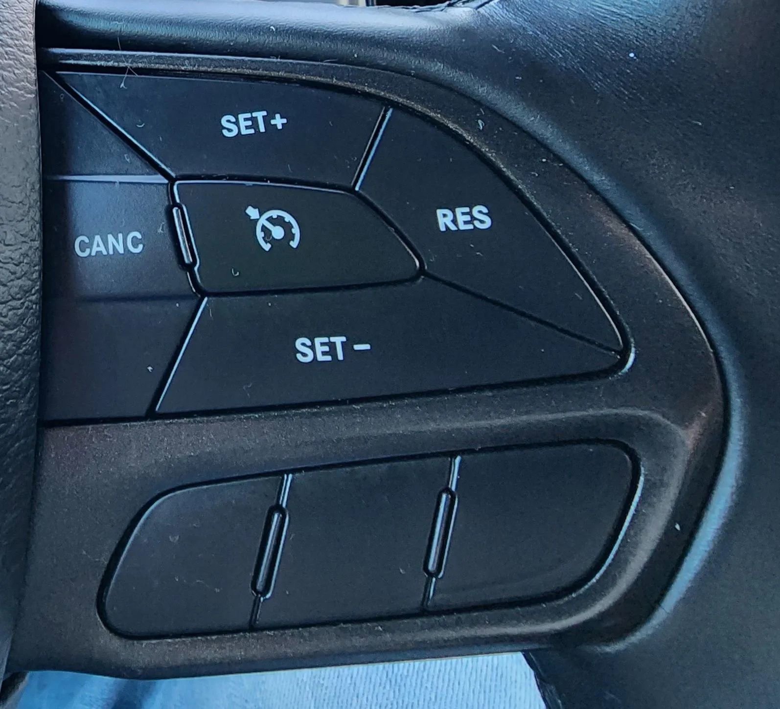 Used 2023 Dodge Charger SXT w/ Blacktop Package image 34