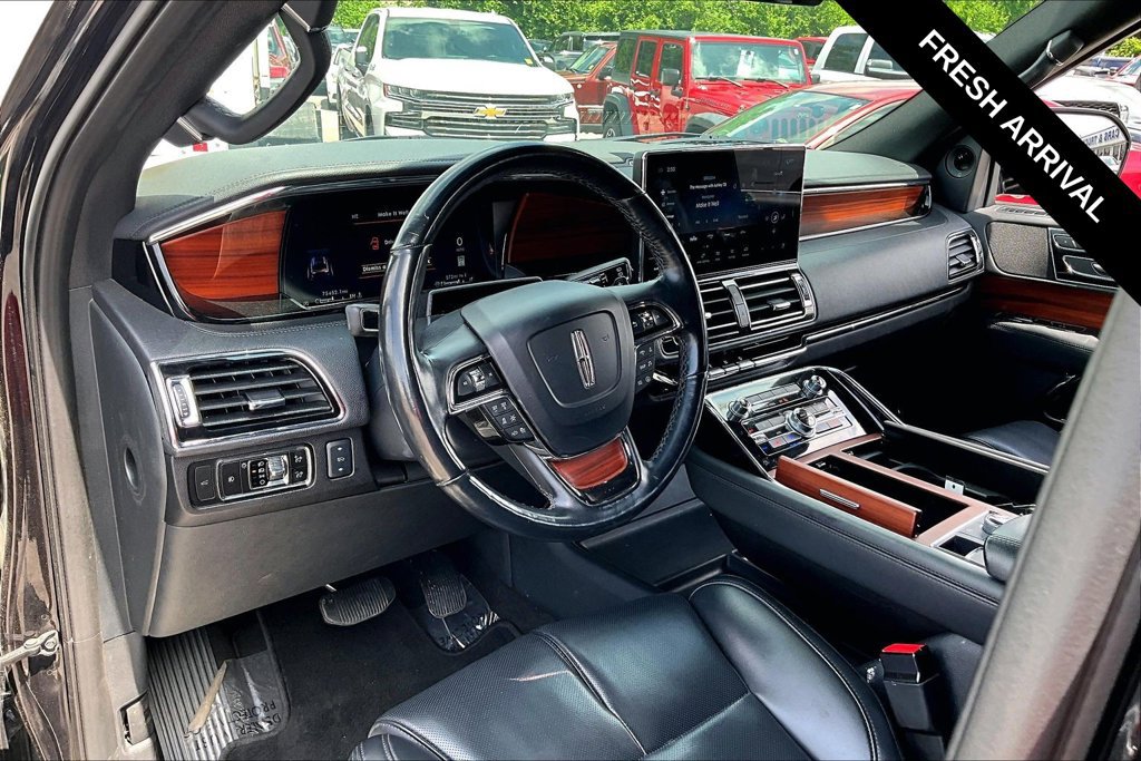 Used 2024 Lincoln Navigator L 4WD image 11