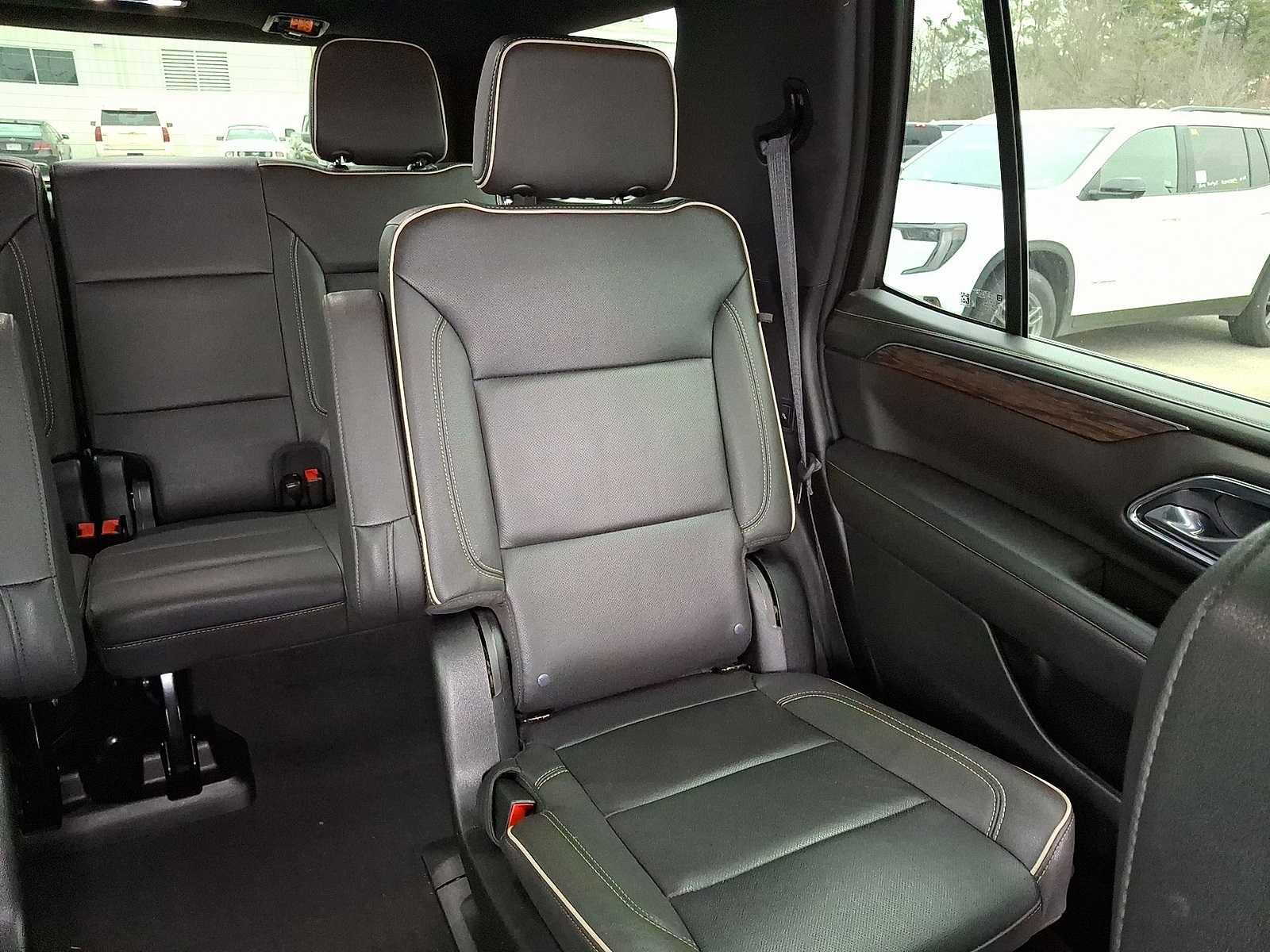 Used 2023 Chevrolet Tahoe Premier image 15