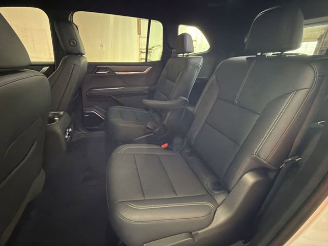 Used 2024 GMC Acadia Elevation w/ LPO, Floor Liner Package AWD/4WD image 23