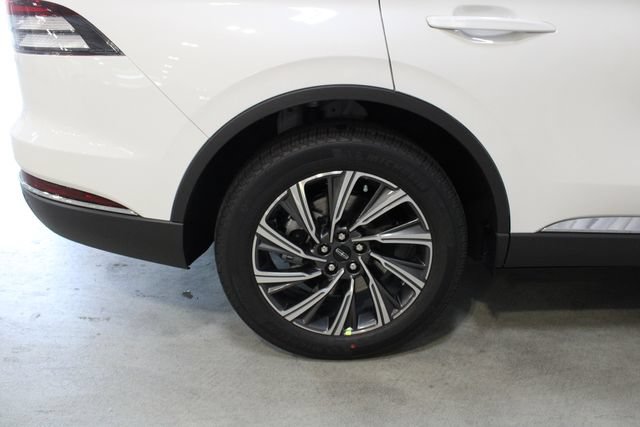 New 2026 Lincoln Aviator AWD image 28