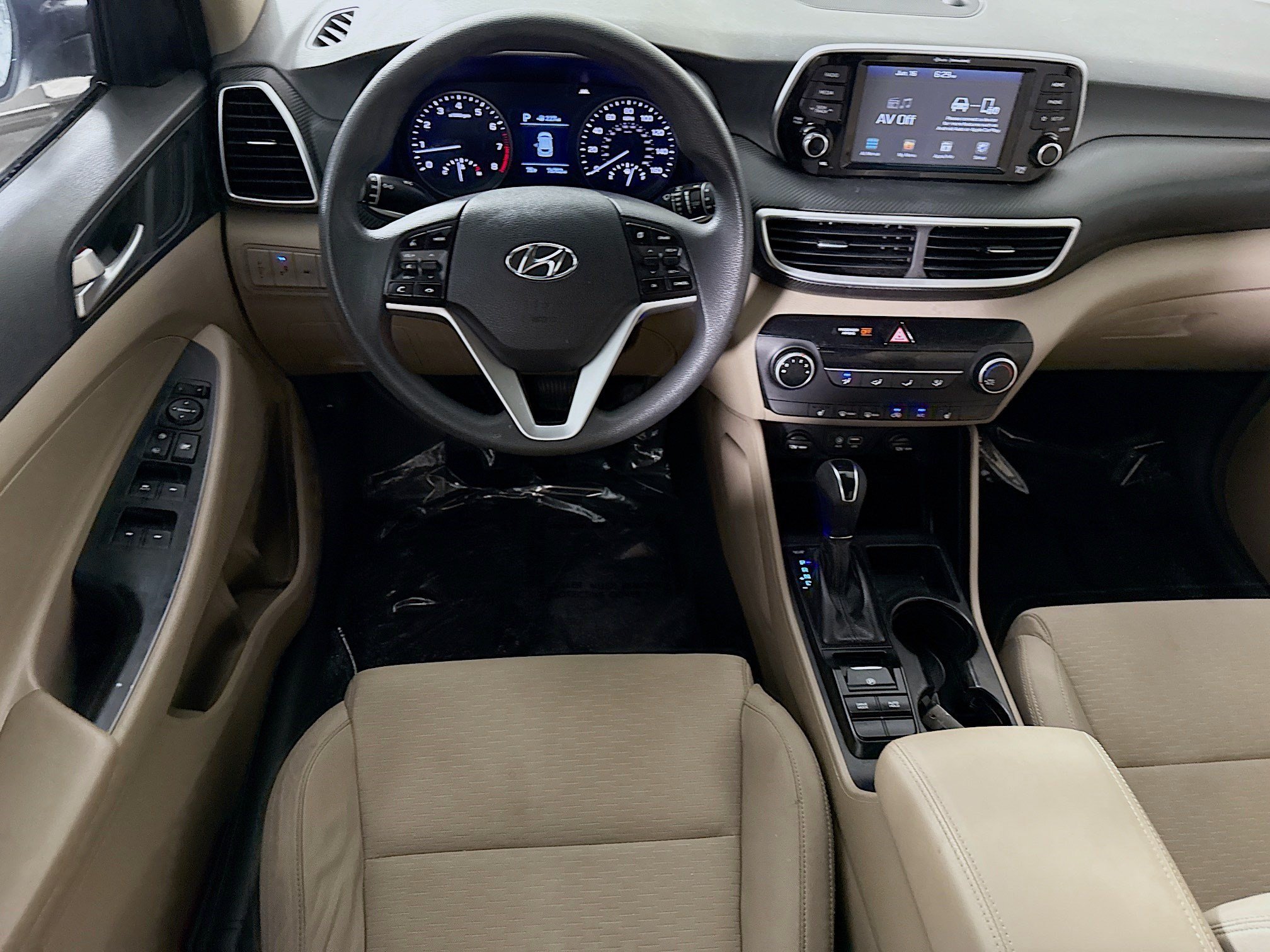 Used 2019 Hyundai Tucson Value FWD image 17