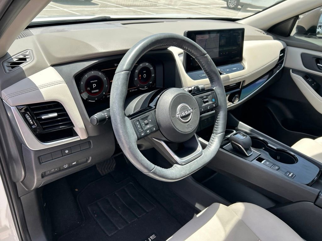 Certified 2024 Nissan Rogue SL w/ SL Premium Package FWD image 19