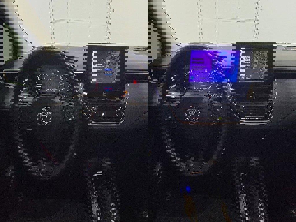 Used 2024 Toyota Corolla LE image 11