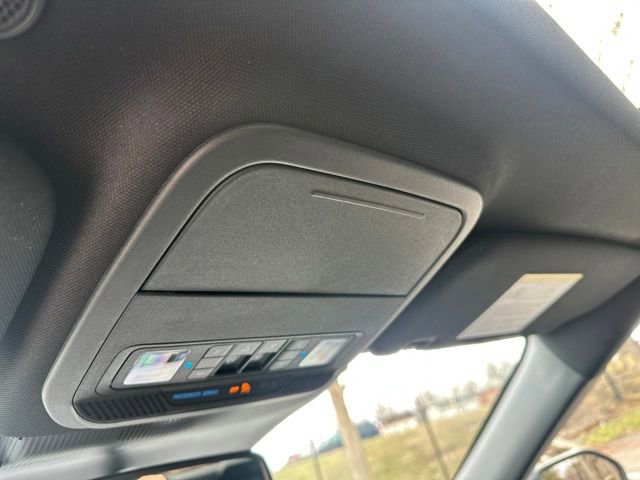 Used 2025 Ford Explorer Platinum w/ Ultimate Package image 53