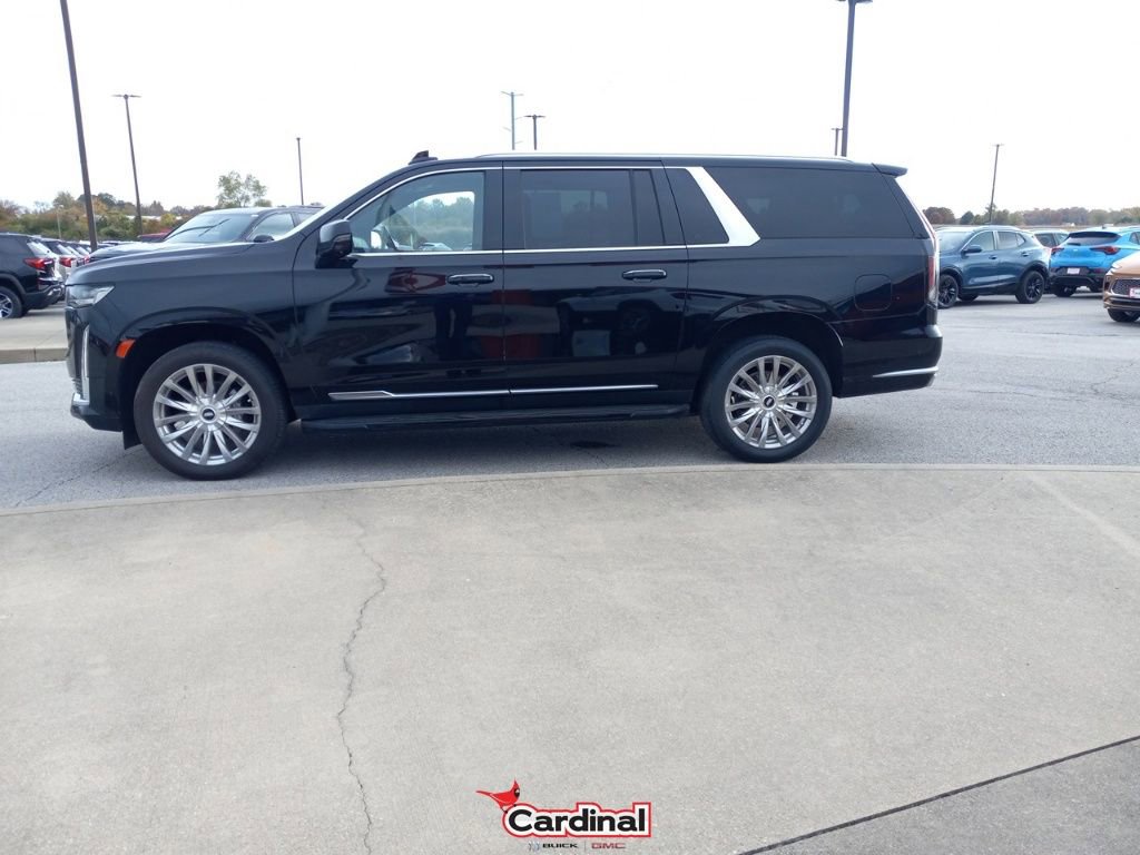 Used 2023 Cadillac Escalade ESV Premium Luxury image 15