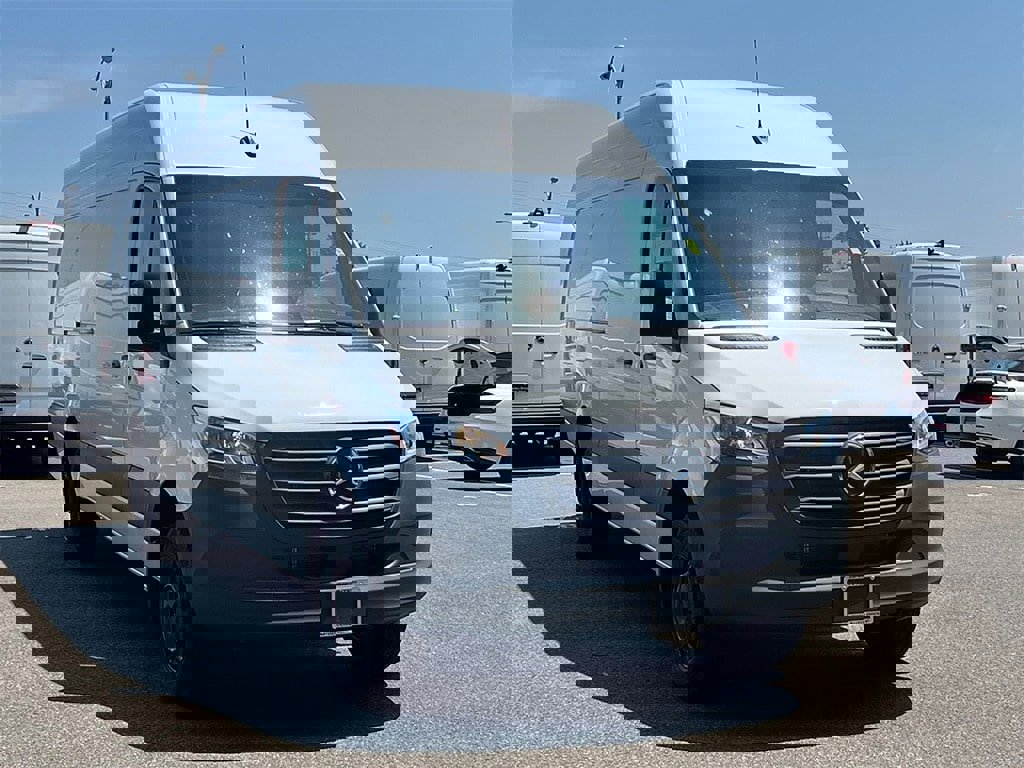 New 2025 Mercedes-Benz Sprinter 3500 image 5