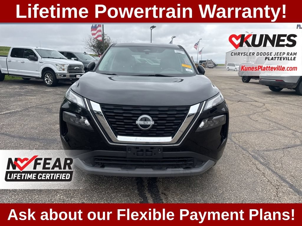 Used 2023 Nissan Rogue S AWD/4WD image 3