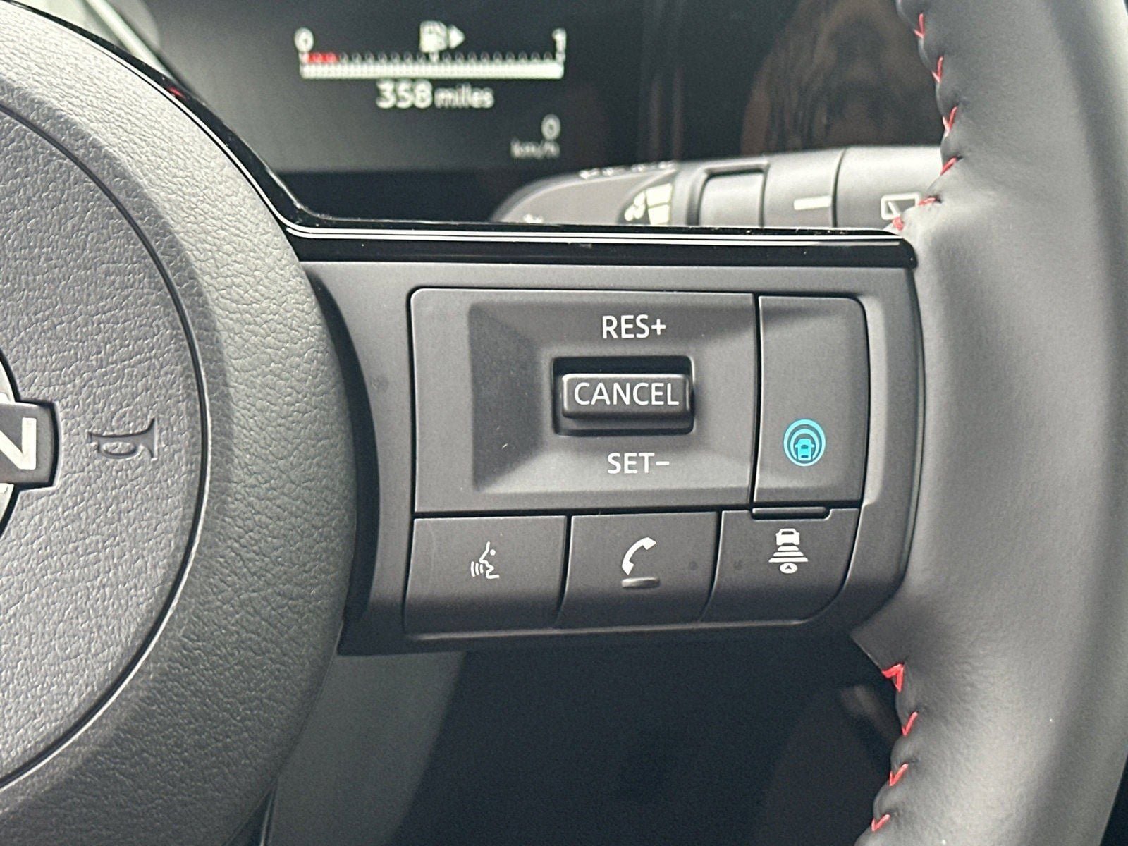 New 2026 Nissan Kicks SR image 25