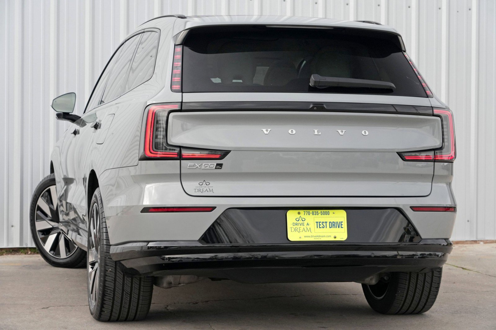 Used 2025 Volvo EX90 Ultra image 6