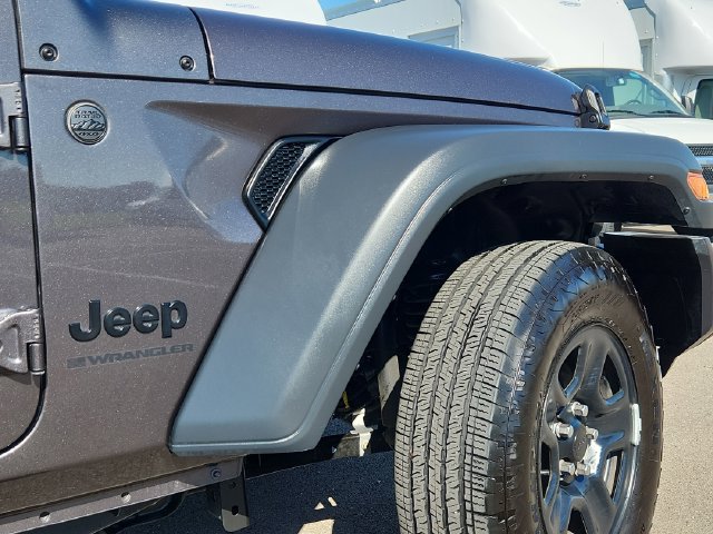 Used 2025 Jeep Wrangler Sport AWD/4WD image 19