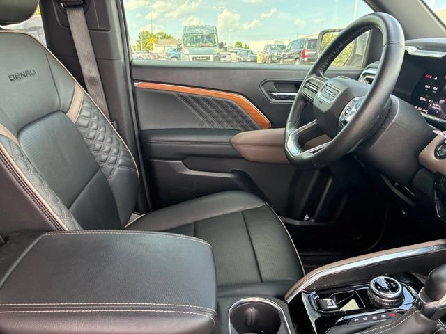 Used 2024 GMC Canyon Denali AWD/4WD image 26