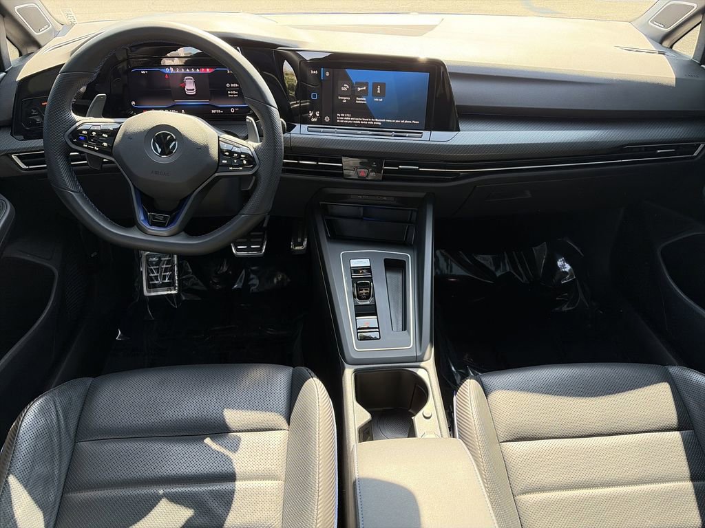 Used 2022 Volkswagen Golf R image 17