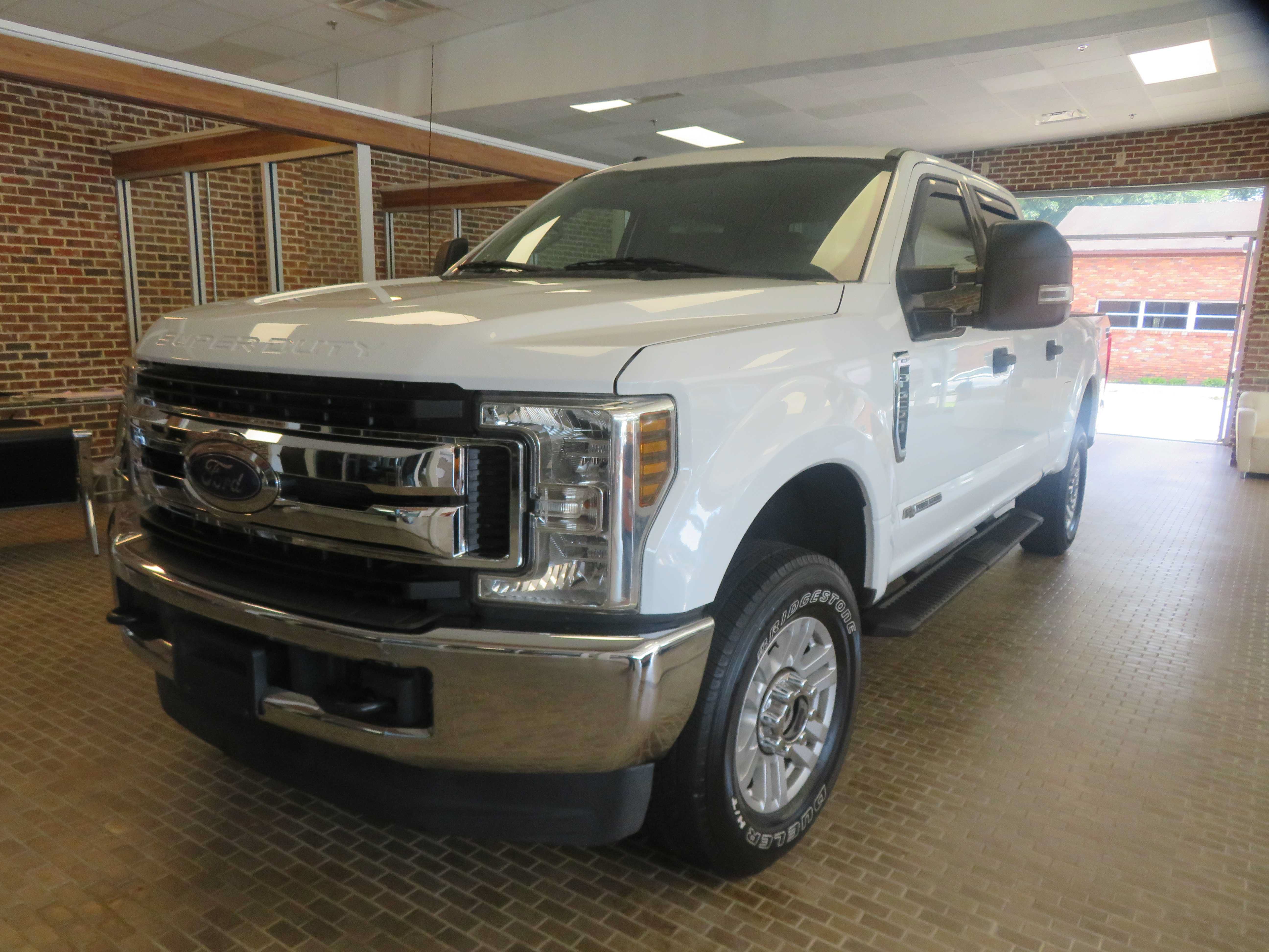 Used 2019 Ford F250 XLT w/ FX4 Off-Road Package AWD/4WD image 1