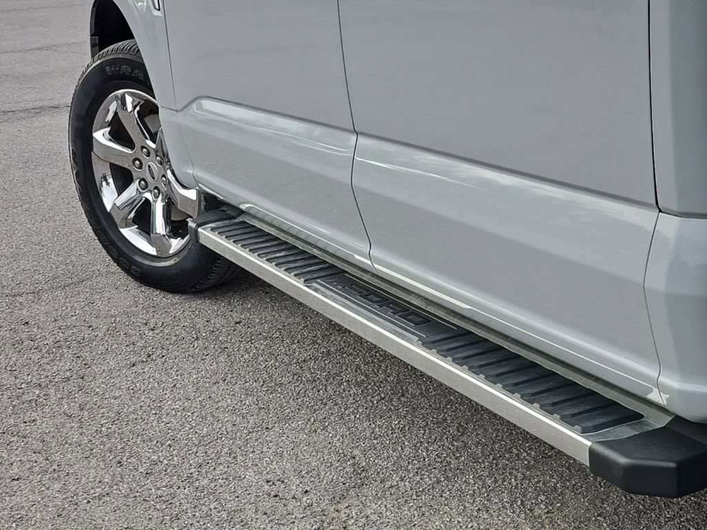 Used 2023 Ford F150 Lariat w/ Max Trailer Tow Package image 12