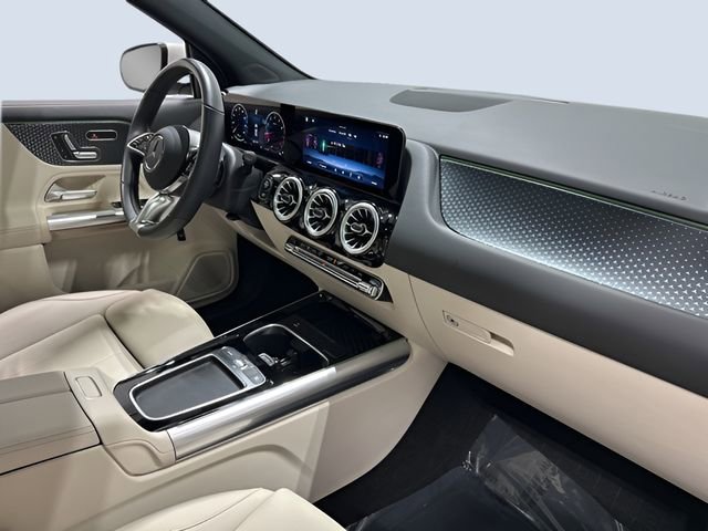 Used 2025 Mercedes-Benz GLA 250 4MATIC image 12