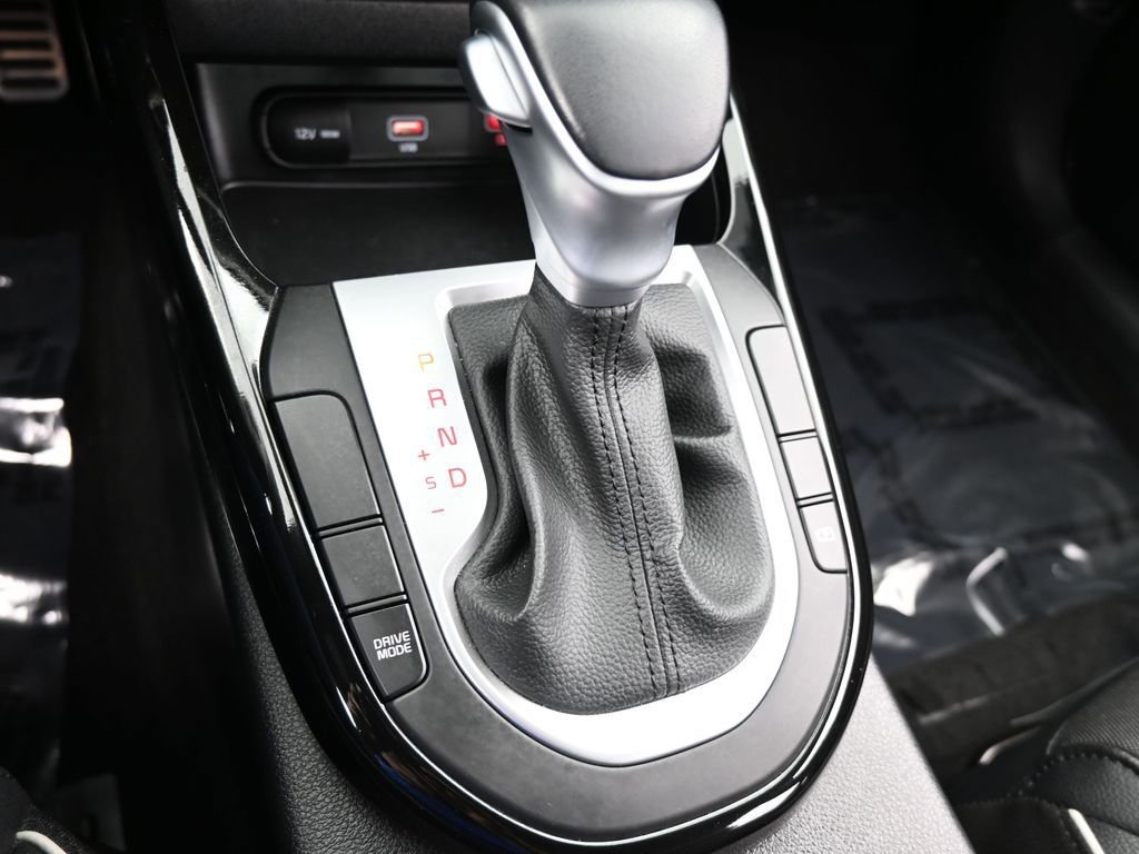 Used 2024 Kia Forte GT-Line image 27