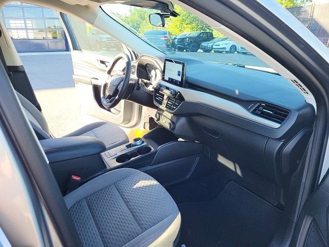 Used 2022 Ford Escape SE w/ Convenience Package image 12