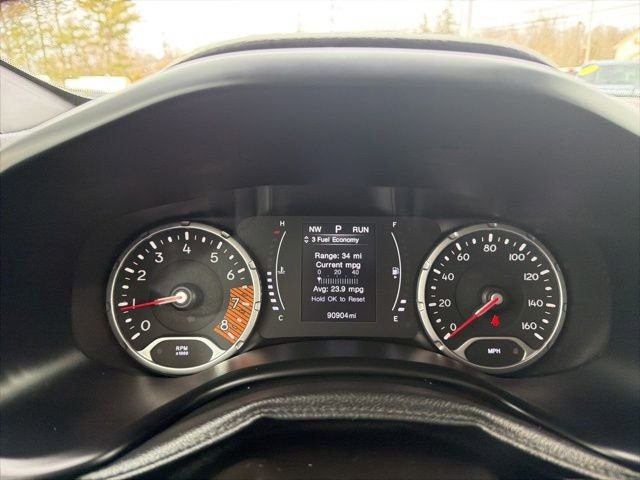 Used 2020 Jeep Renegade Latitude w/ Cold Weather Group image 13