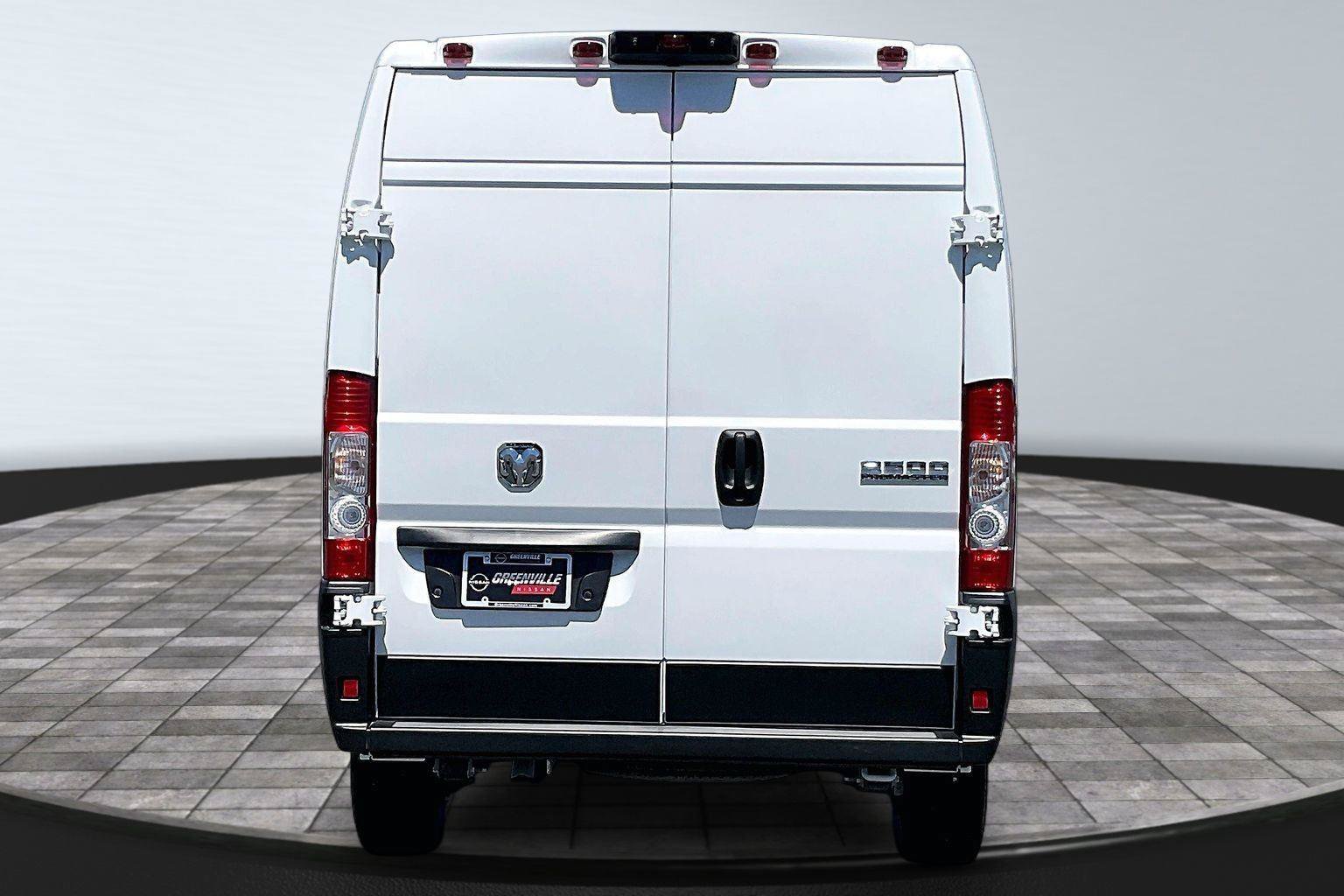 Used 2025 RAM ProMaster 2500 w/ Convenience Group FWD image 5