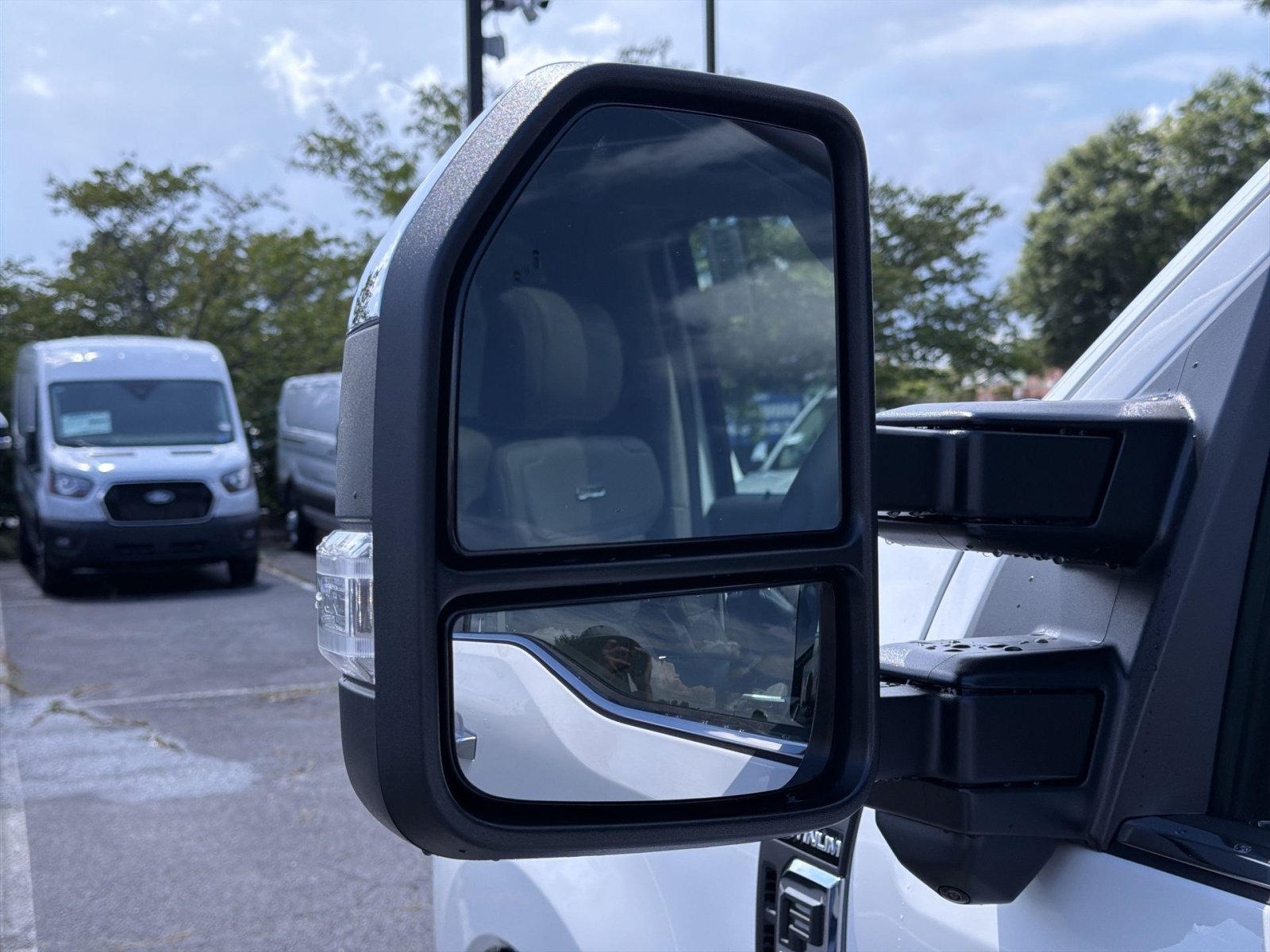 New 2026 Ford F350 Platinum w/ Platinum Plus Package AWD/4WD image 15