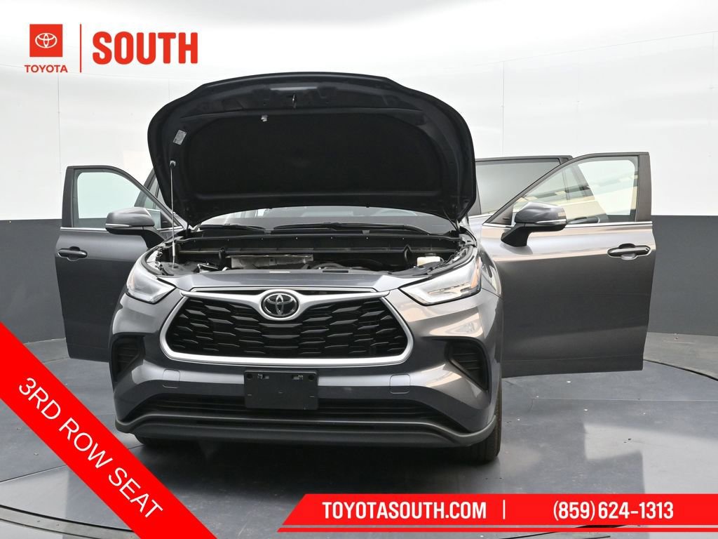 Used 2023 Toyota Highlander L FWD image 61