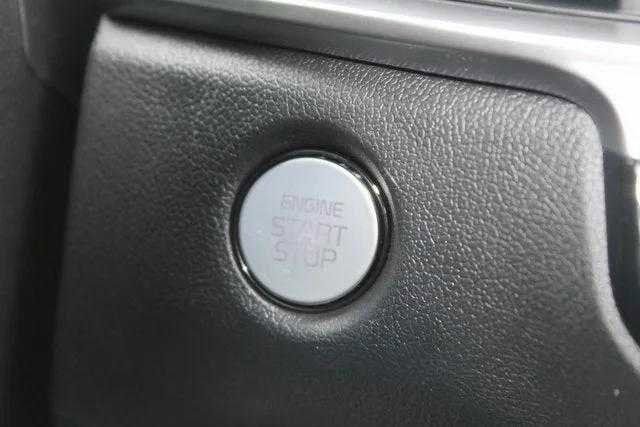 New 2025 Kia Sorento EX image 17