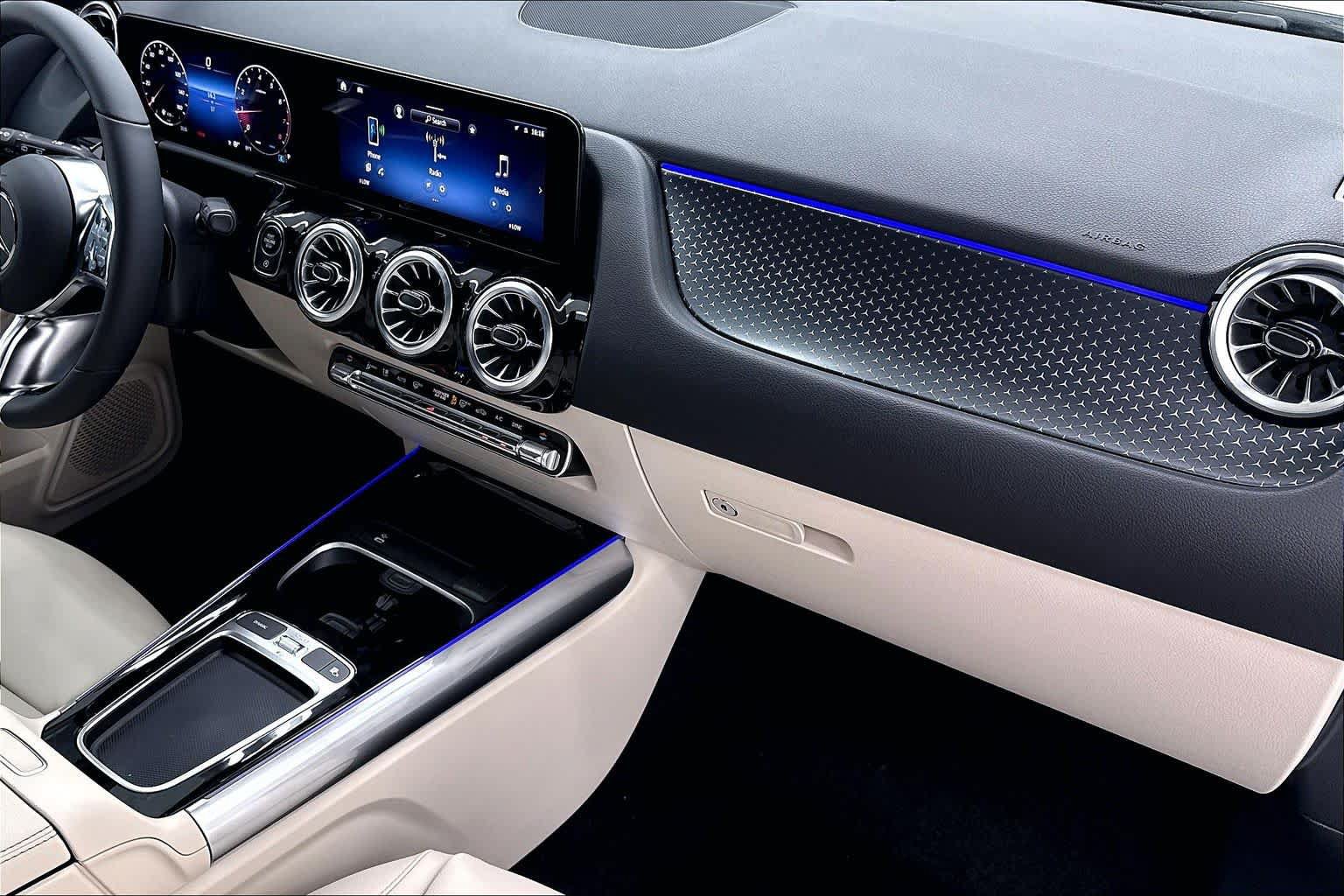 New 2026 Mercedes-Benz GLA 250 image 11