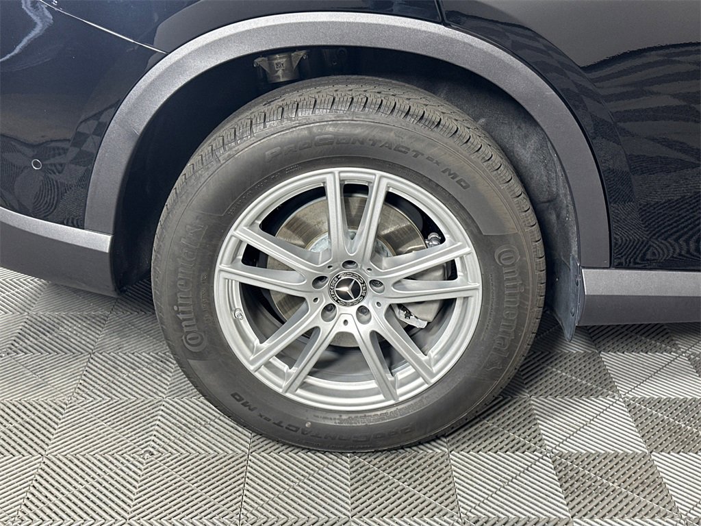 Certified 2025 Mercedes-Benz GLC 300 image 19
