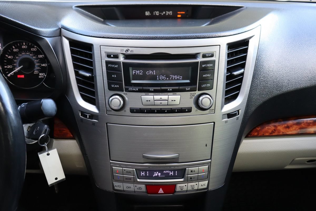 Used 2010 Subaru Legacy 2.5GT Limited AWD/4WD image 35