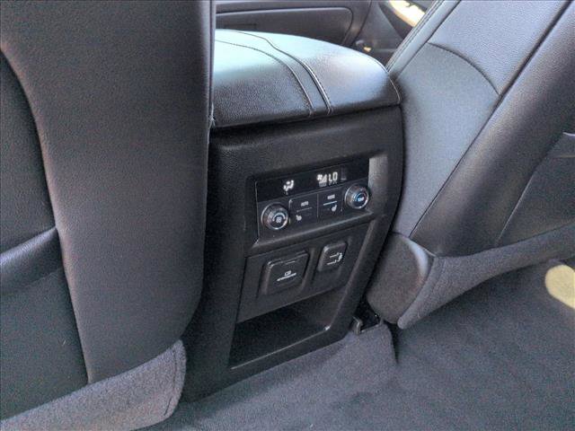 Used 2023 Chevrolet Traverse High Country FWD image 26