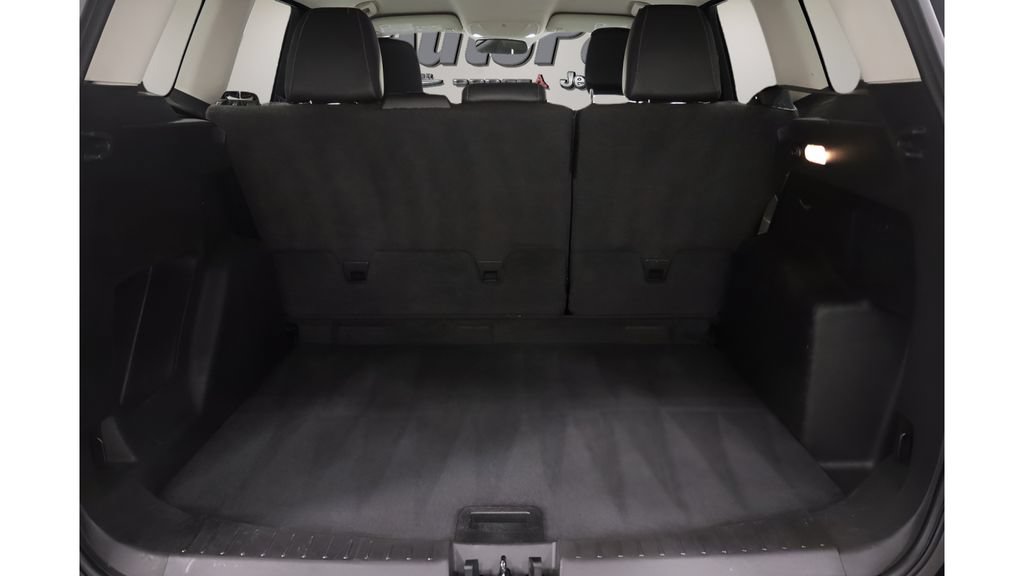 Used 2019 Ford Escape SEL AWD/4WD image 25