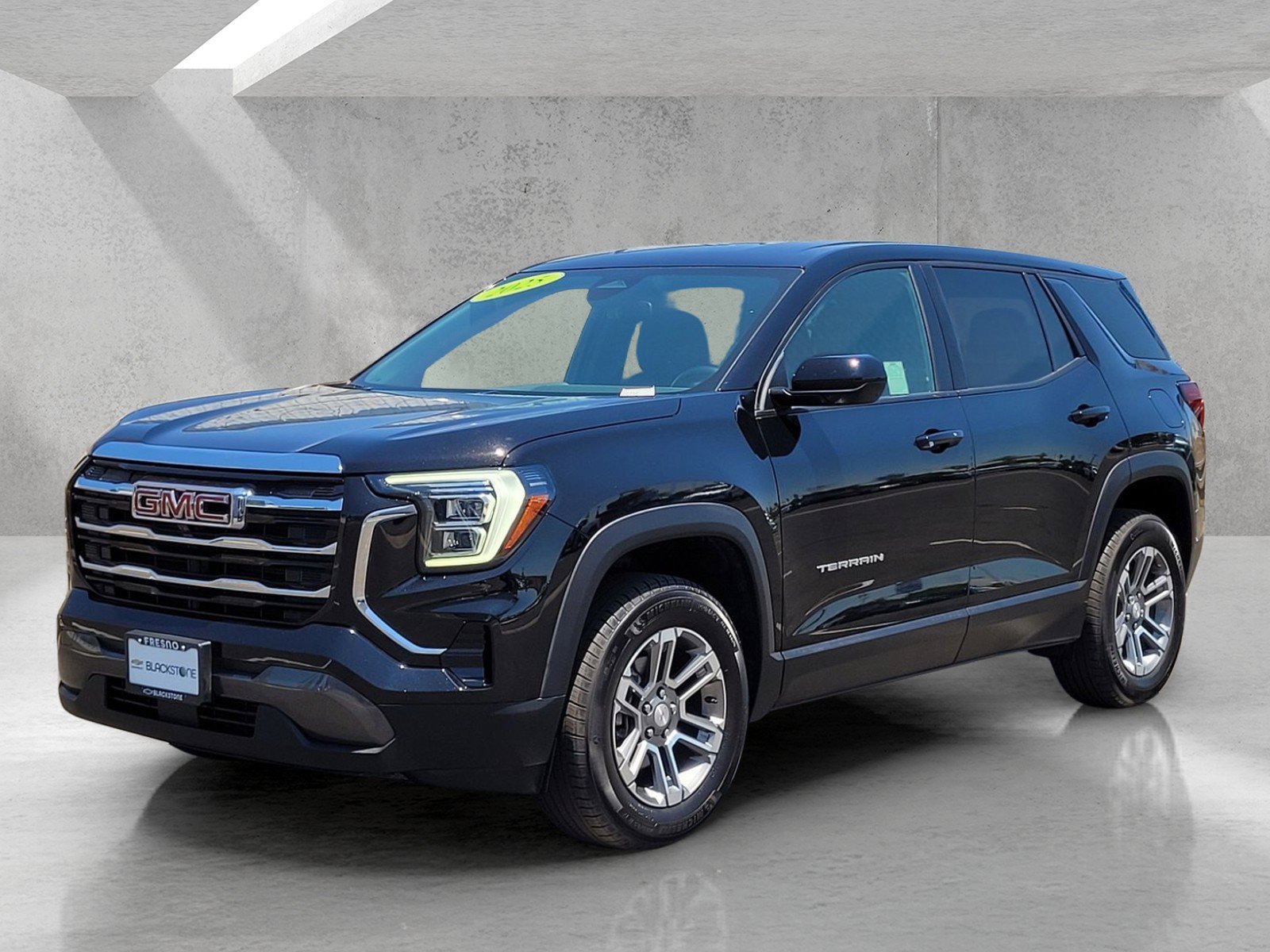 Used 2025 GMC Terrain Elevation AWD/4WD image 9