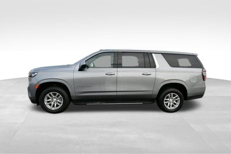 Used 2024 Chevrolet Suburban LT AWD/4WD image 4