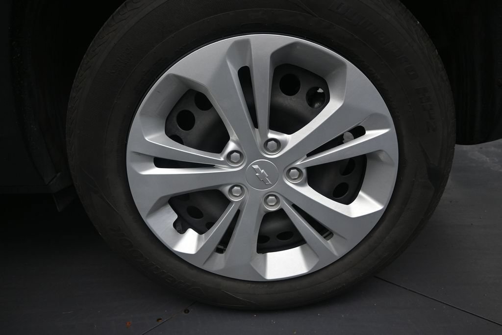 Used 2024 Chevrolet Trax LS FWD image 10