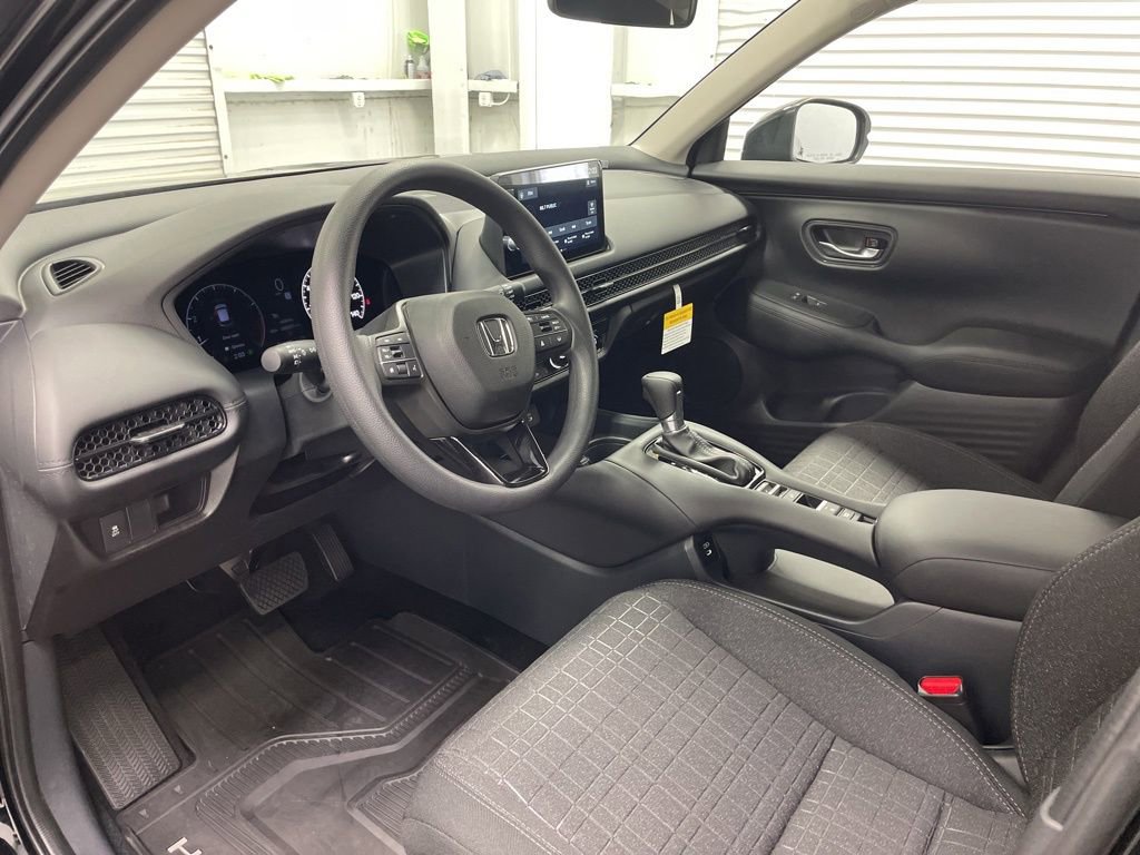 New 2026 Honda HR-V LX image 9