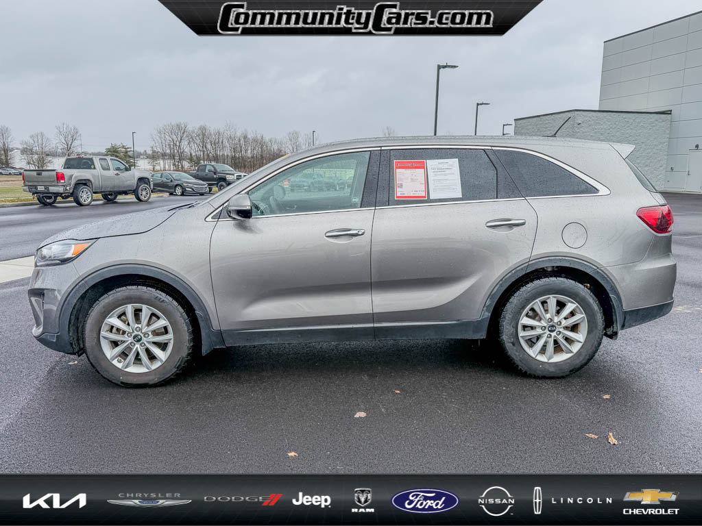 Used 2019 Kia Sorento LX image 3