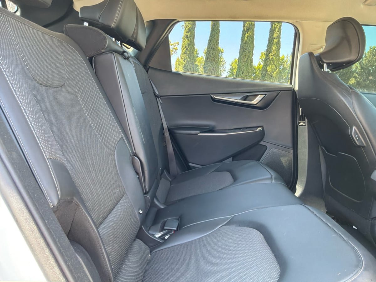 Used 2025 Kia EV6 Light RWD image 20