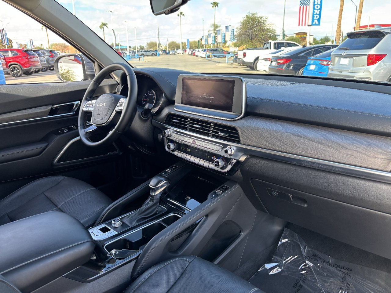 Used 2022 Kia Telluride EX w/ EX Premium Package FWD image 10
