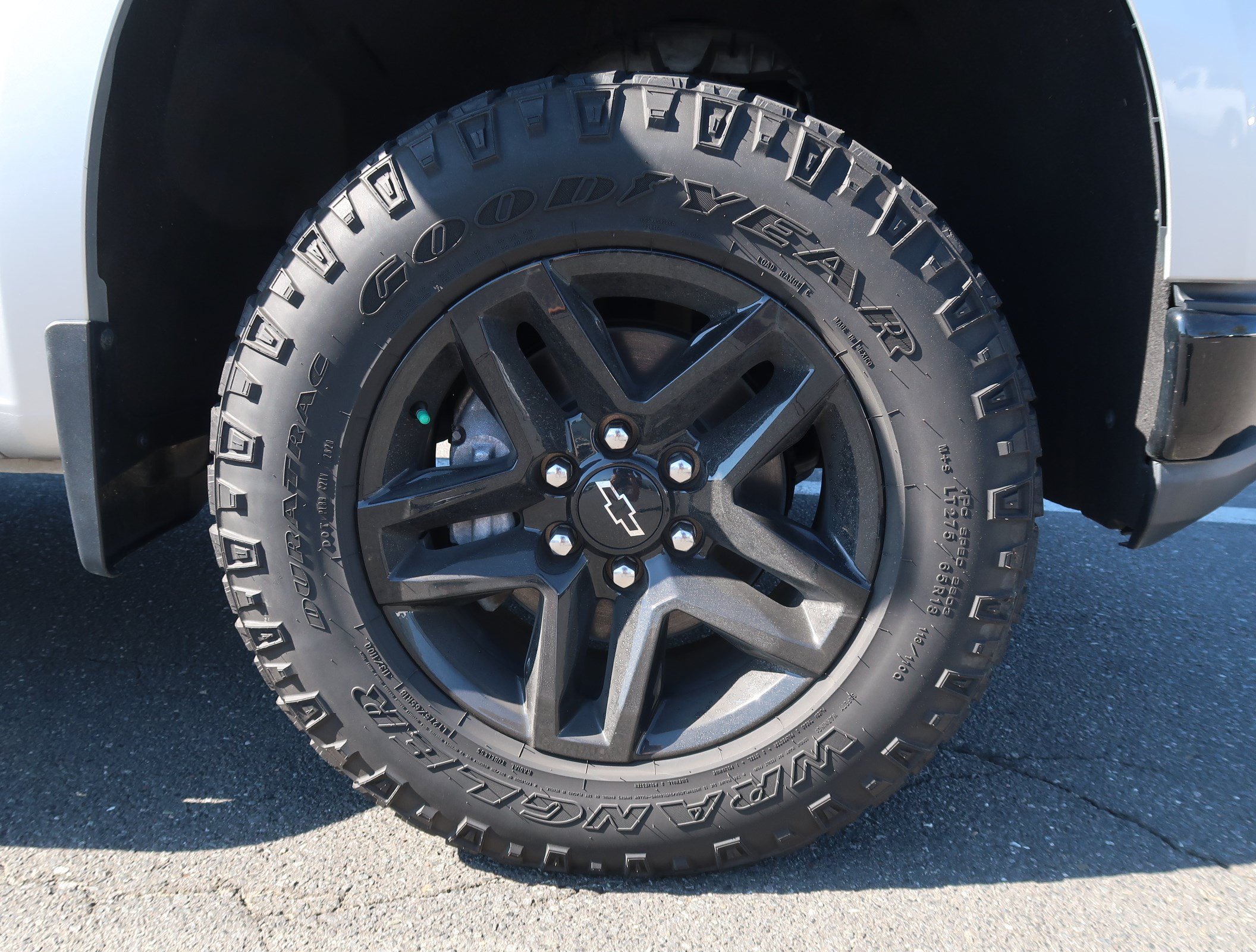 Used 2020 Chevrolet Silverado 1500 LT Trail Boss AWD/4WD image 45