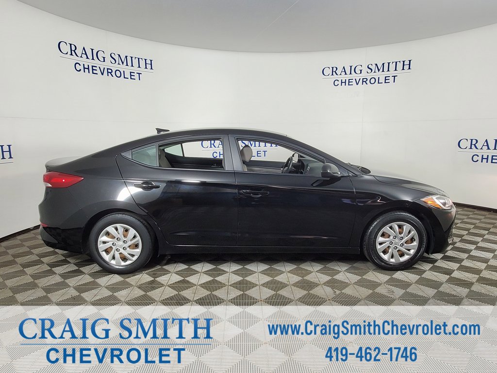 Used 2017 Hyundai Elantra SE w/ Cargo Package image 20