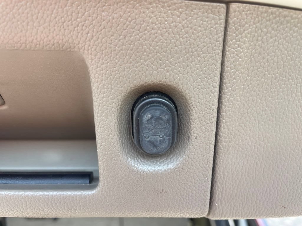 Used 2015 Chevrolet Suburban LTZ AWD/4WD image 48
